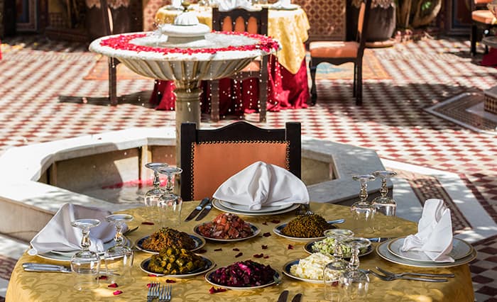 Innovation Culinaire : Comment Redéfinir l’Expérience Marocaine en Restauration